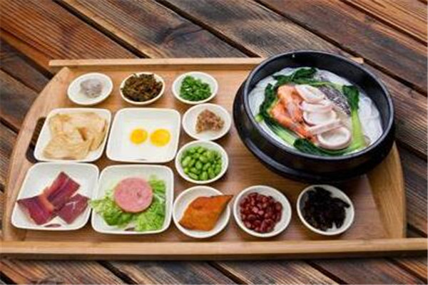 锅锅香过桥米线